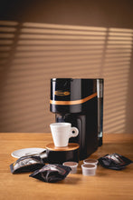 Lade das Bild in den Galerie-Viewer, Capitani Skyline Kaffee Maschine
